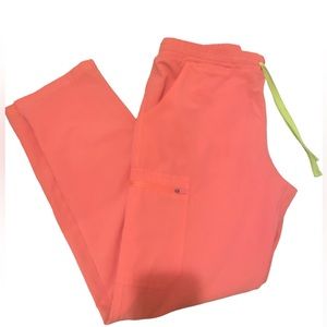 Women’s Figs Yola skinny scrub pants papaya
